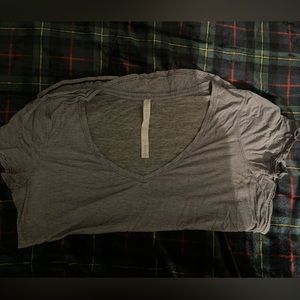 Size 10 lululemon tee